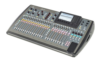 Behringer X32 bei Thomann