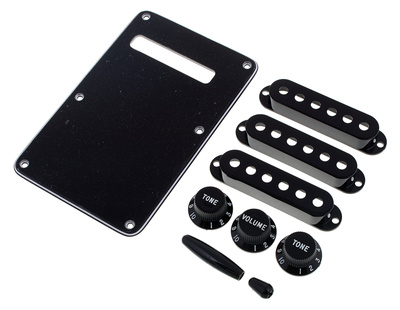 Fender Strat Accessory Kit Black