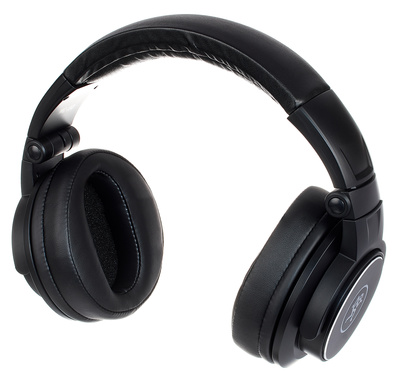 Mackie MC-150