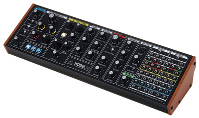 Behringer Model 15