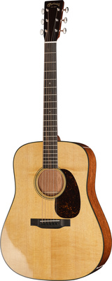 Martin Guitar D18