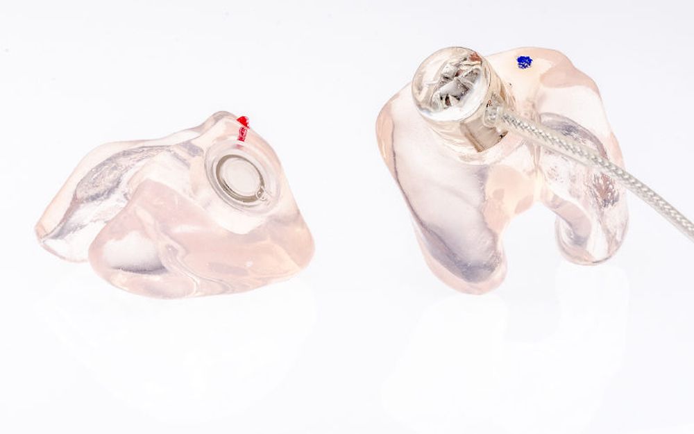 Spezieller Hörer für eine angepasste Otoplastik - Lizenz: CC BY-SA 3.0 (https://www.hearsafe.de/)