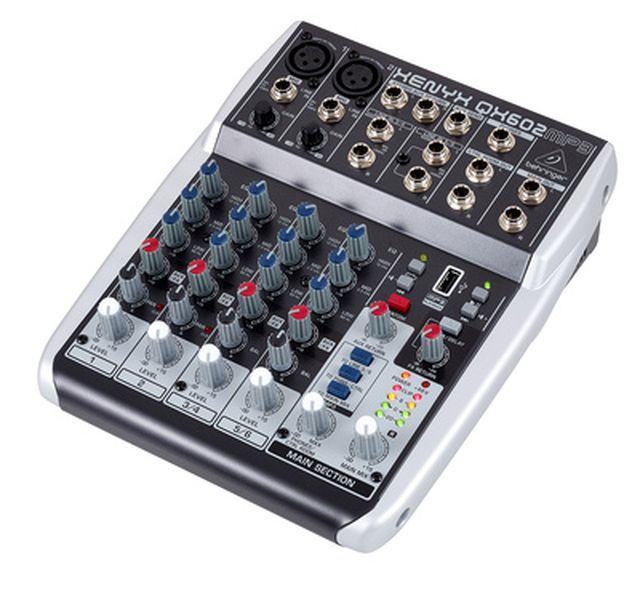 Behringer Xenyx QX602MP3