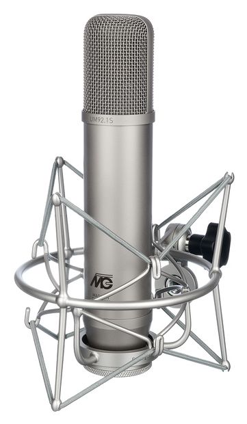 UM 92.1 S – Vue 3 | Fluxlab