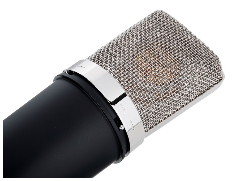 Series Black LA-220 V2 – Vue 6 | Fluxlab