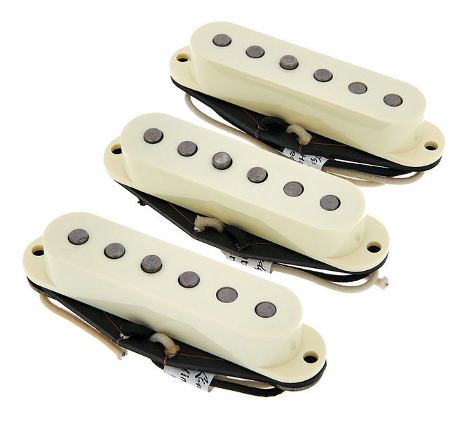 Lindy Fralin Vintage Hot ST Set + Baseplate