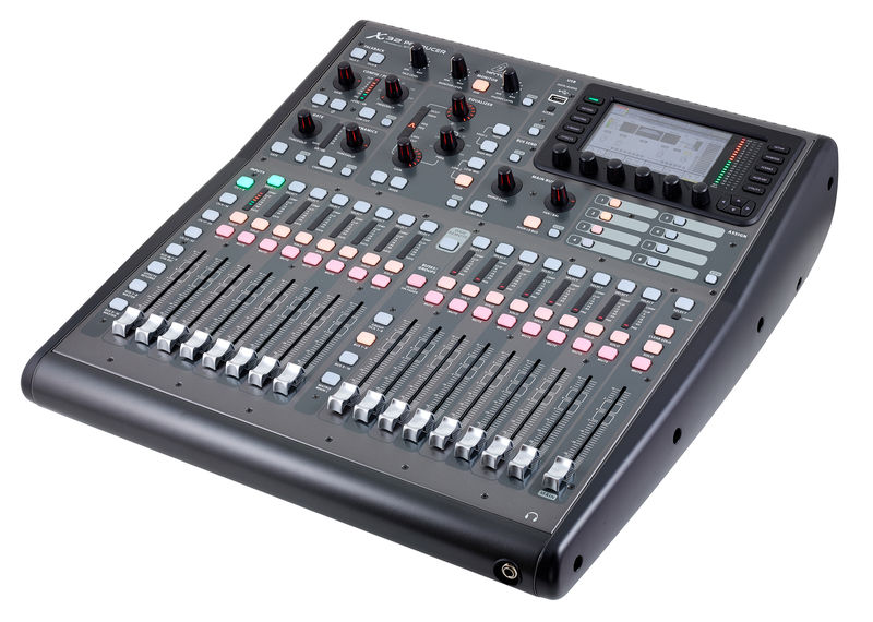 allen and heath qu 32 vs behringer x32