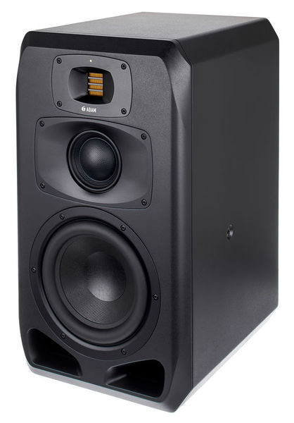 jbl lsr305 frequency response