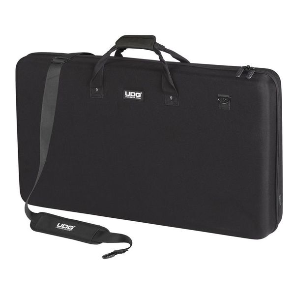 UDG Creator Hardcase U8305BL