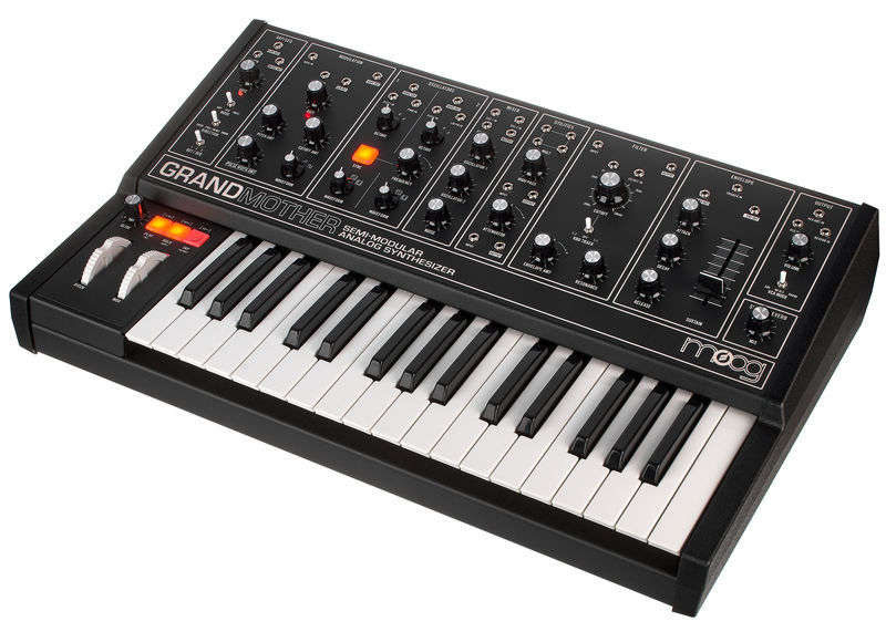 Moog Grandmother Dark