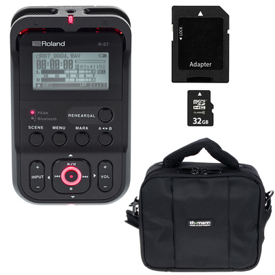 Roland R-07 black Bag Bundle