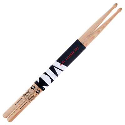 STR2 Tony Royster Signature