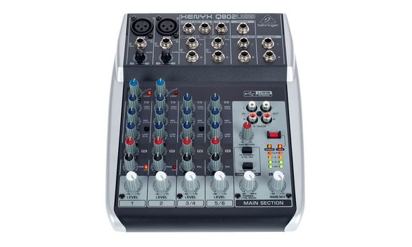 Behringer Xenyx Q802USB