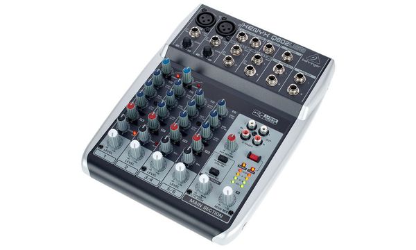 Behringer Xenyx Q802USB