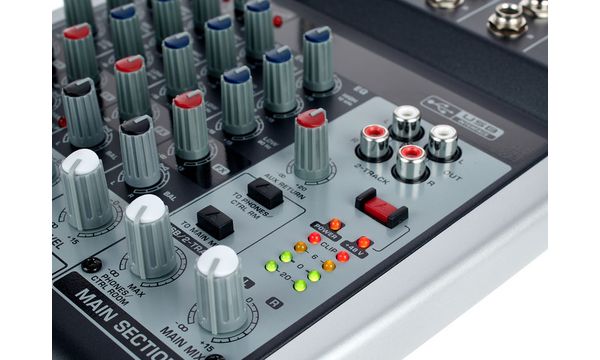 Behringer Xenyx Q802USB
