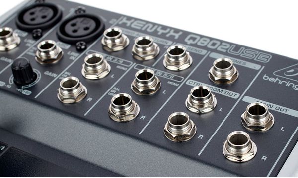 Behringer Xenyx Q802USB