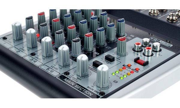 Behringer Xenyx Q802USB