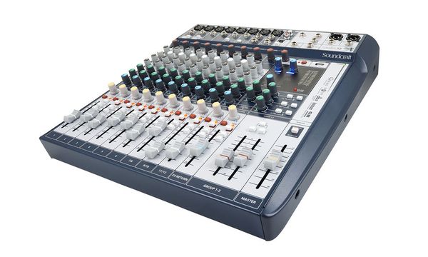 Soundcraft Signature 12