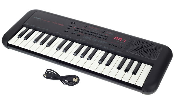 PSSA50 Yamaha Portable Keyboard