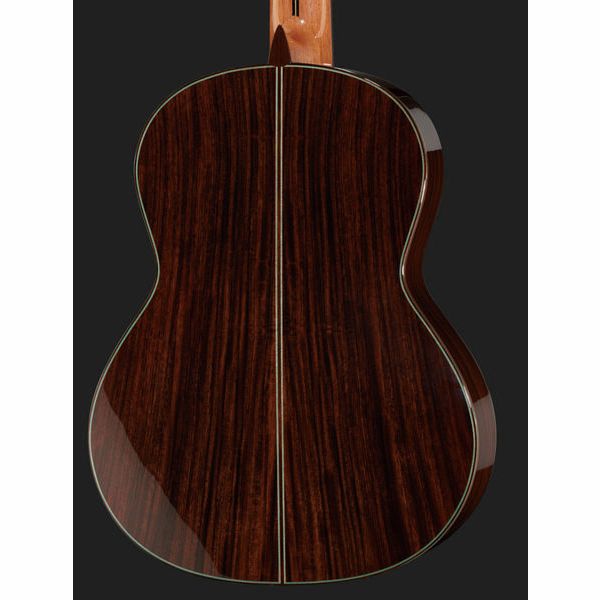 Amalio Burguet 2M Spruce w/Case – Thomann UK