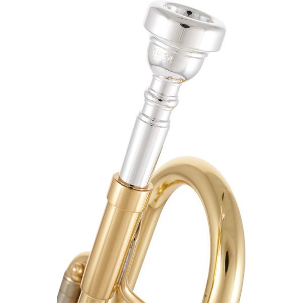 Yamaha YTR-8335R 04 Trumpet