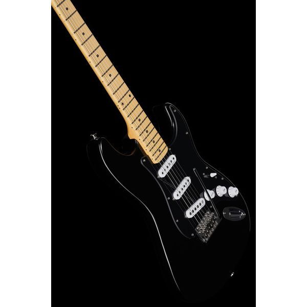 harley benton black strat