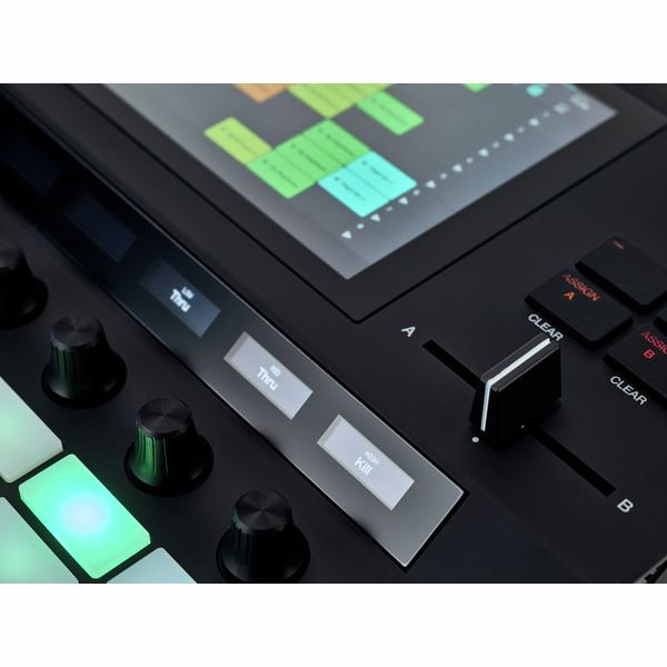 AKAI Professional Force