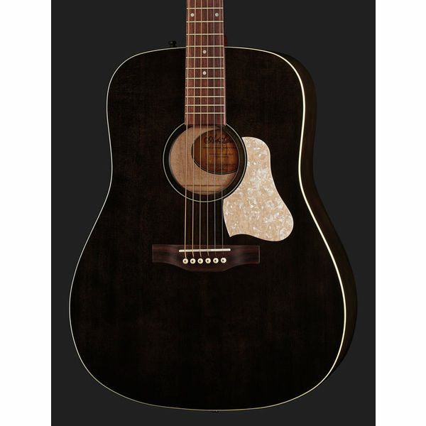 Art & Lutherie Americana Faded Black