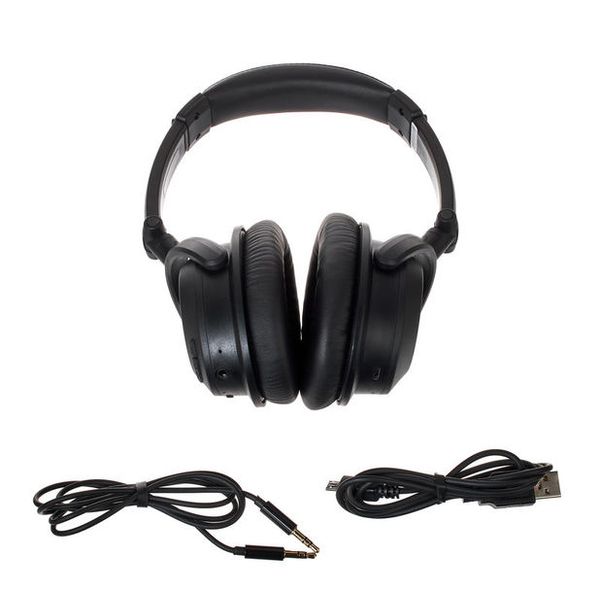 Behringer HC 2000B vs Behringer HC 2000BNC: Over-ear Headphones