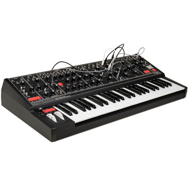 Moog Matriarch Dark