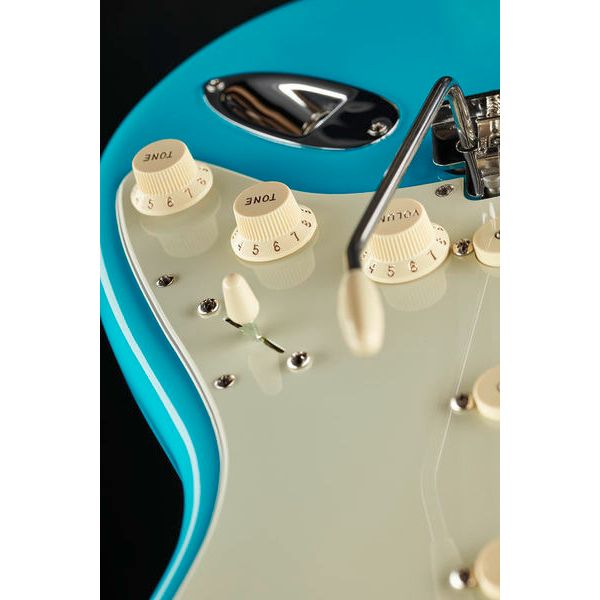 Fender AM Pro II Strat MN MBL