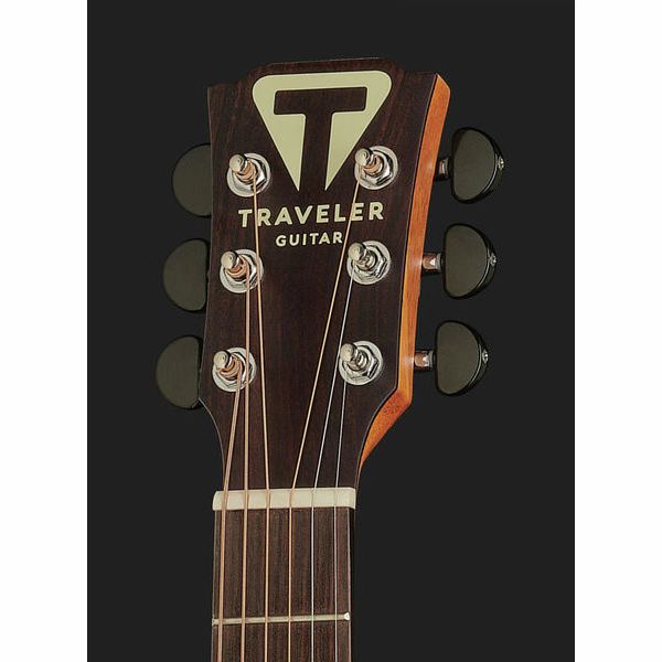 Traveler Guitar Redlands Concert Spruce