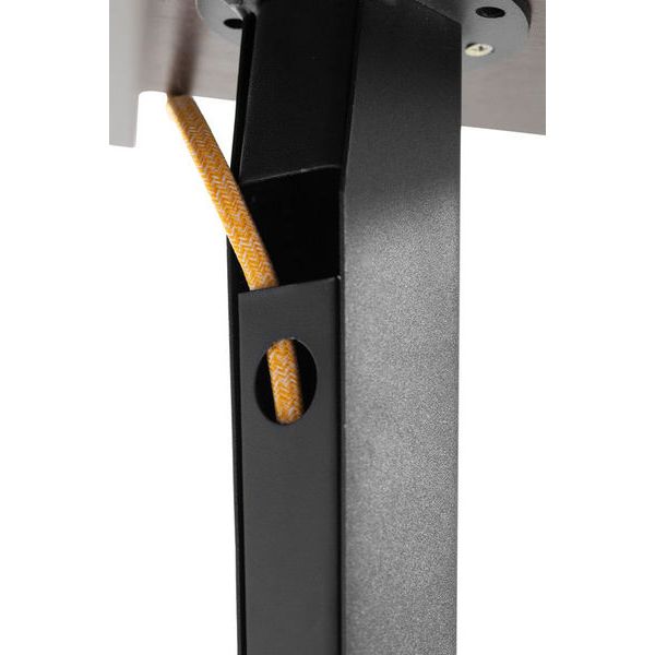 Gator Frameworks Elite Main Desk MPL