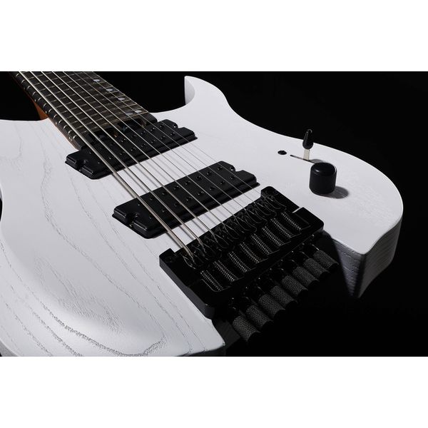 Legator G8FP Snowfall