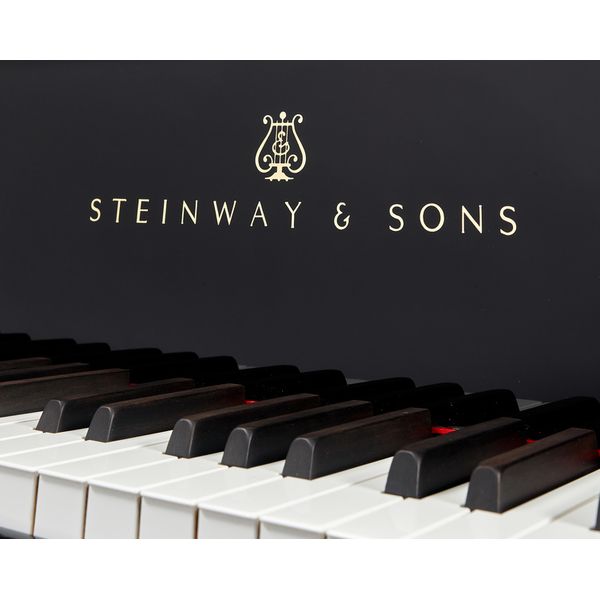 Steinway & Sons M-170