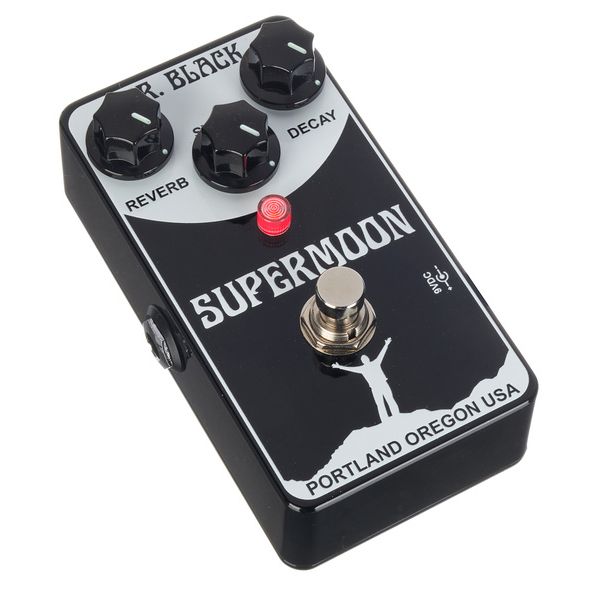 Mr. Black Pedals Supermoon Modulated Reverb – Thomann United States