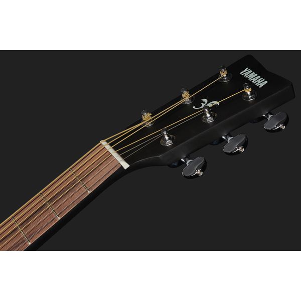Yamaha FX370C Black