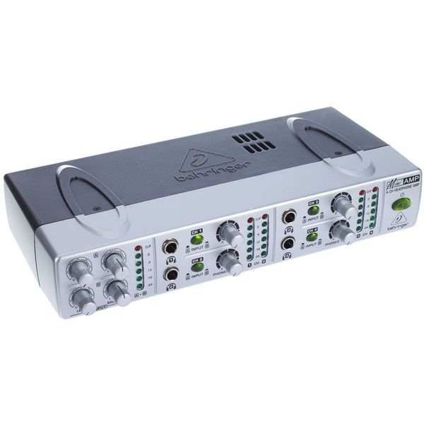 Behringer Amp800