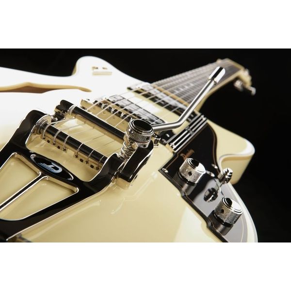 Duesenberg Fullerton TV Vintage White