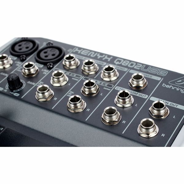 Behringer Xenyx Q802USB