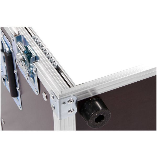 Thon Triple Door Rack 8U 55