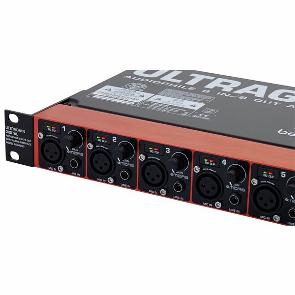 Behringer ADA8200 Ultragain