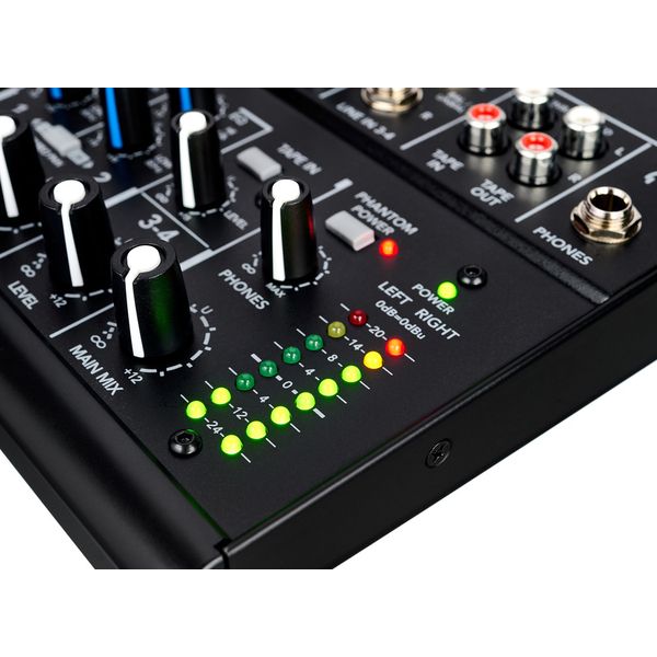 Mackie 402 VLZ4
