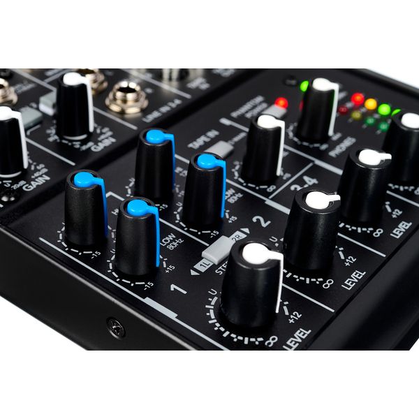 Mackie 402 VLZ4