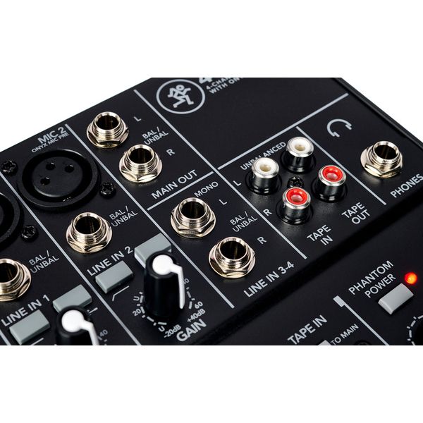 Mackie 402 VLZ4