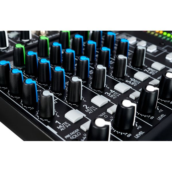 Mackie 802 VLZ4