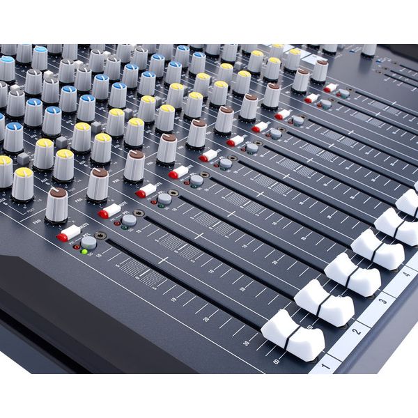 Allen & Heath WZ4 12:2