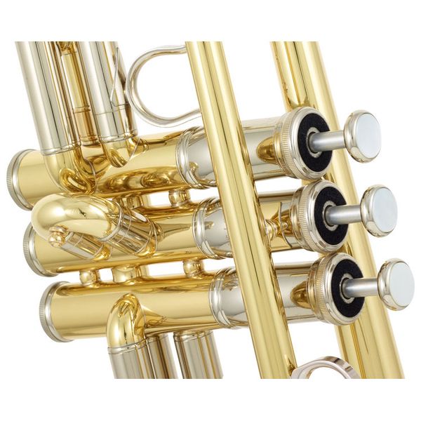 Yamaha YTR-8335 04 Trumpet