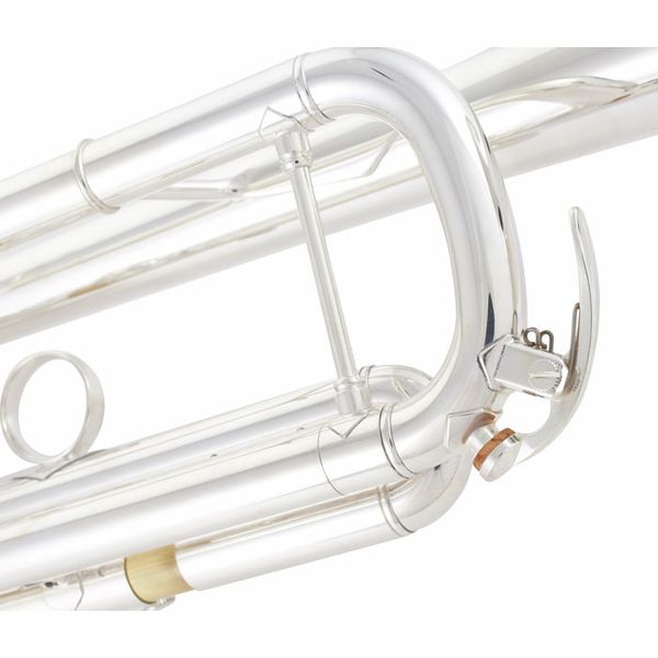 Yamaha YTR-8335RS 04 Trumpet