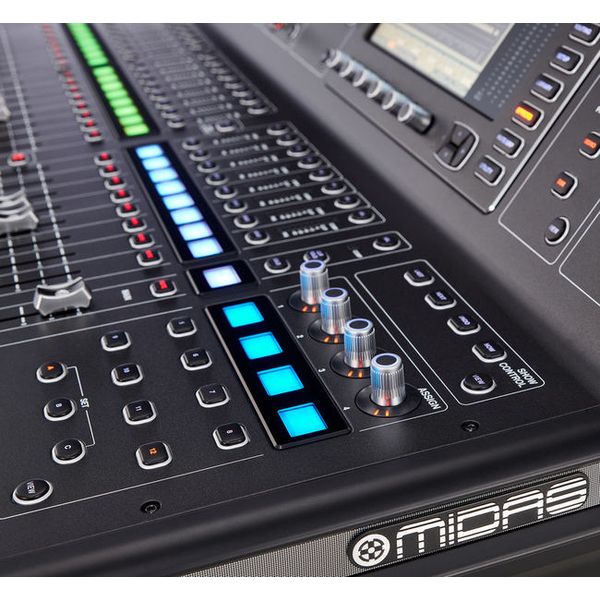 Midas M 32